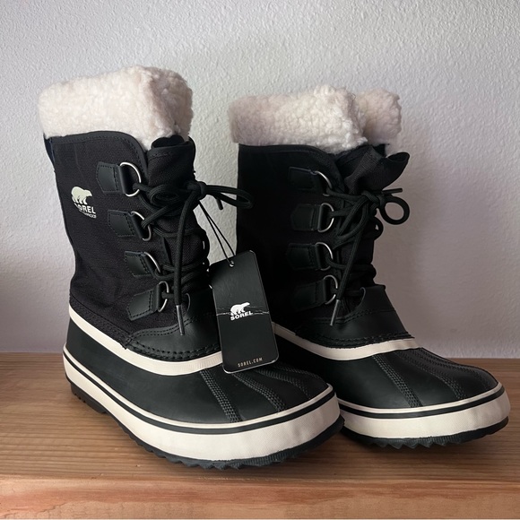Sorel Women’s Carnival Boot Size 6 Waterproof Black - Picture 1 of 7